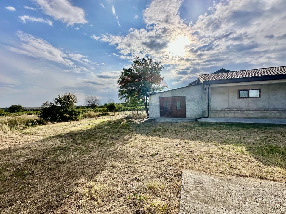 4 room House / Villa for sale