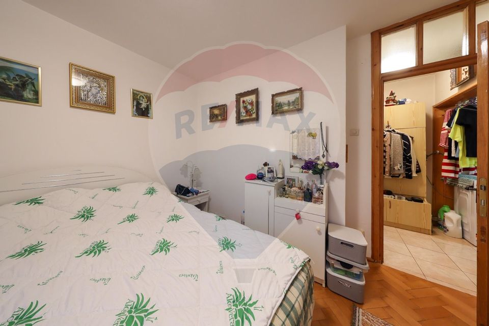 Apartament cu 3 camere, mobilat si utilat, în zona Racadau!