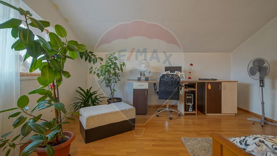 7 room House / Villa for sale