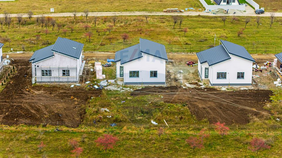 COMISION 0% | CASA 5 CAMERE| DE VANZARE|800MP TEREN| TOATE UTILITATILE