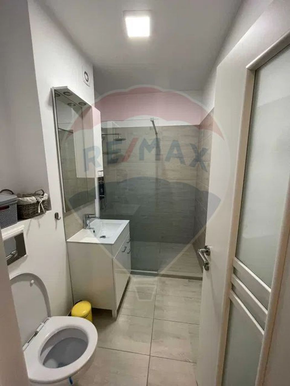 Apartament cu 2 camere de inchiriat in zona Centrala