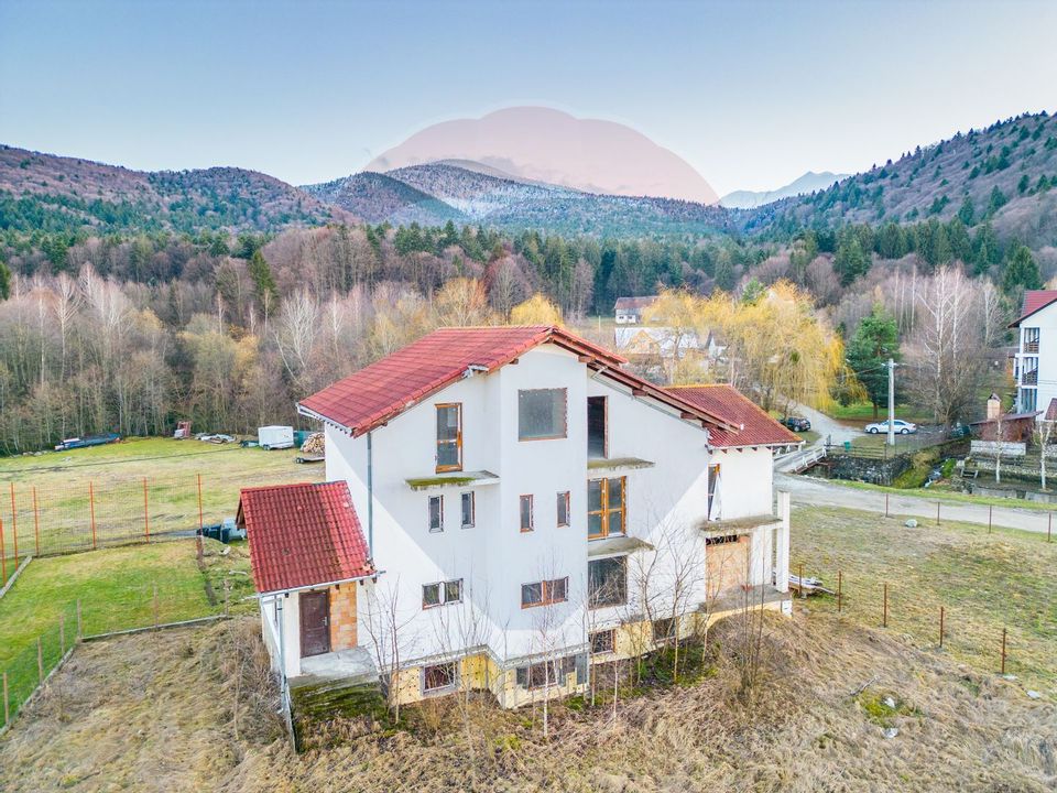 Oportunitate rară pentru dezvoltare turistică la poalele Făgărașului