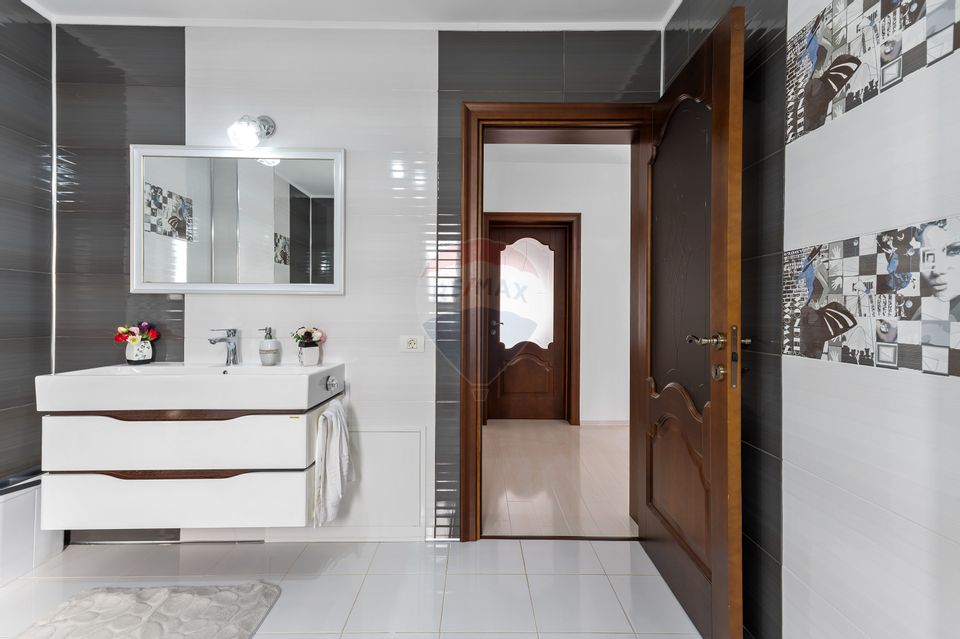 9 room House / Villa for sale, Colentina area