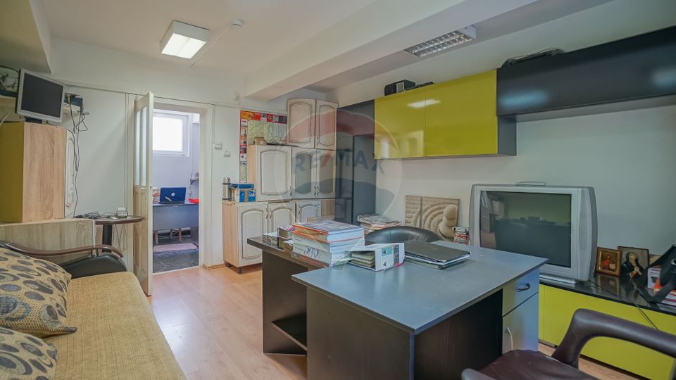 190sq.m Industrial Space for rent, Tractorul area