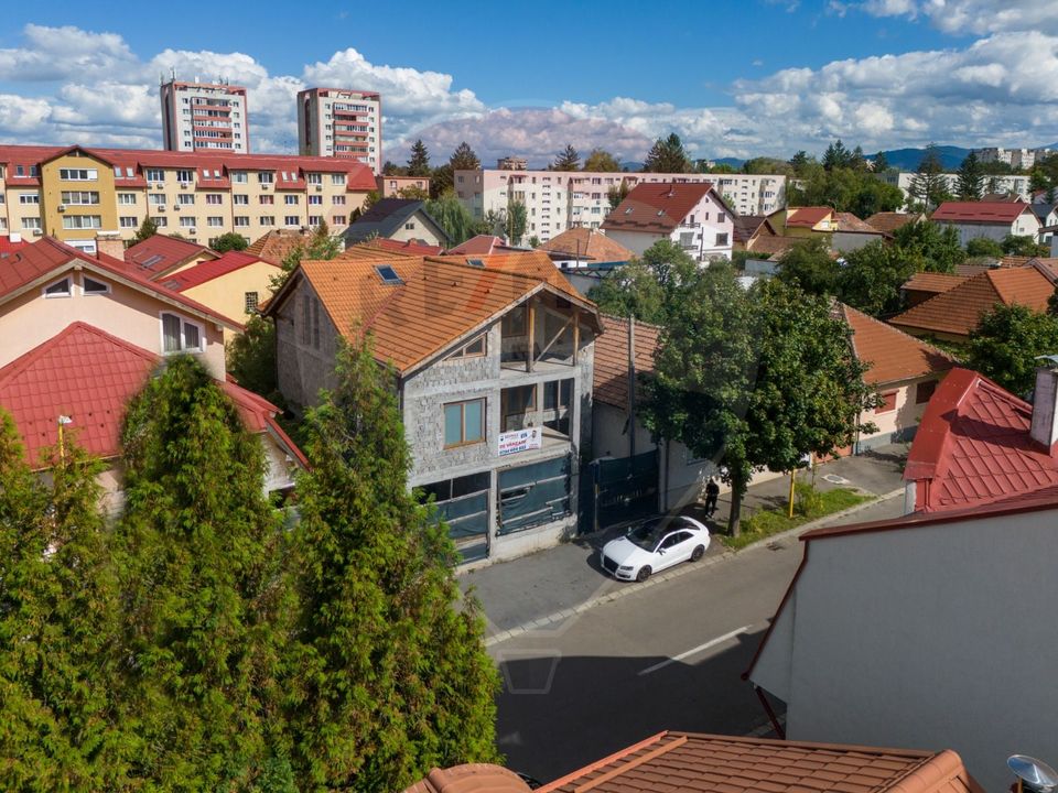 CASA LA ROSU | TOMIS 21 | 325MP | 346MP CURTE | 470 TEREN |ACCES AUTO