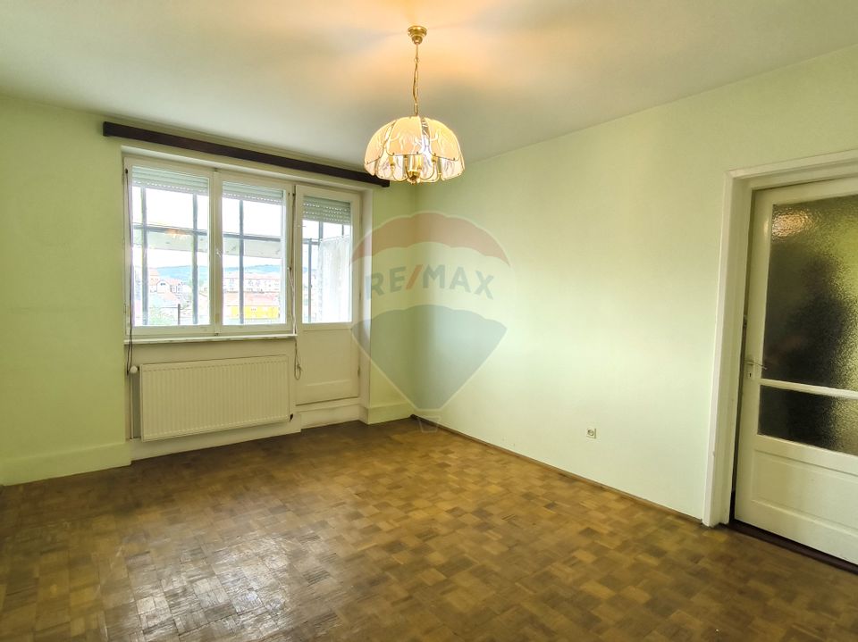 2 room Apartment for sale, Est area