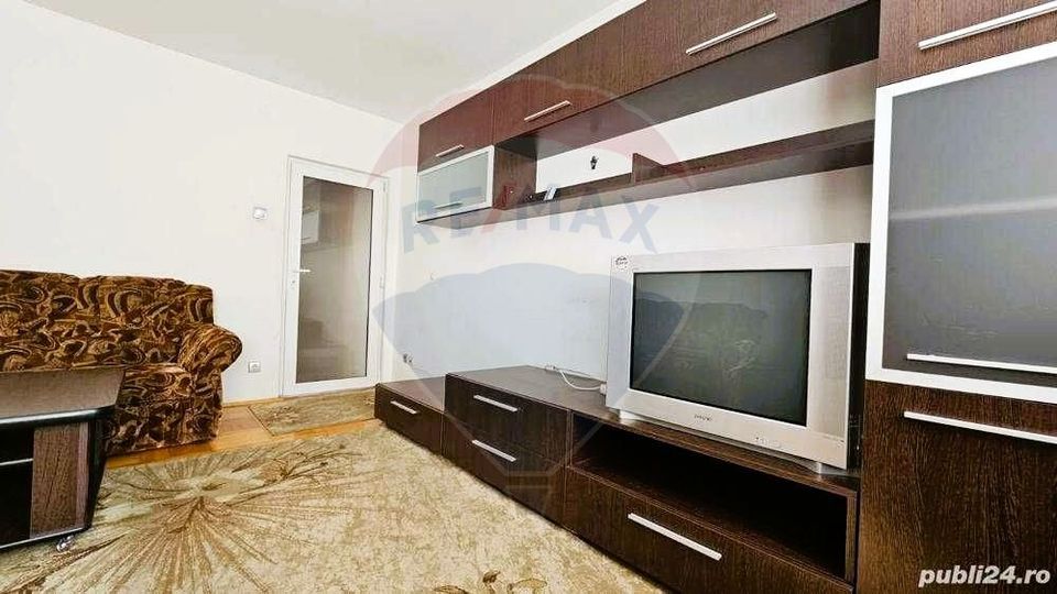 Apartament 2 camere, decomandat, centrala proprie, Podgoria, Et3, lift