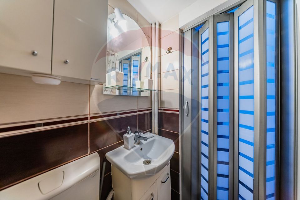 Apartament cu 2 camere de închiriat în zona Intim