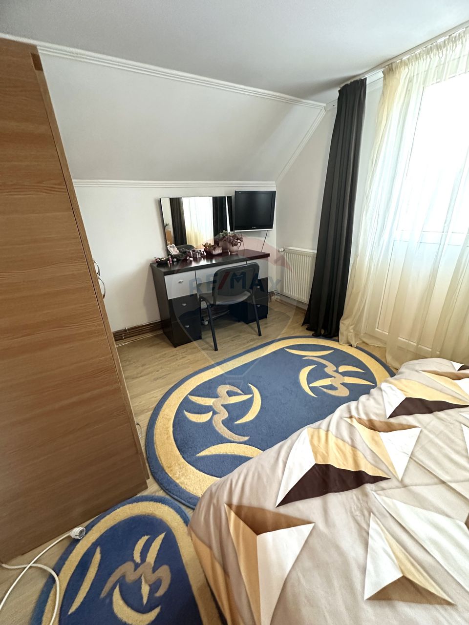 12 room Hotel / Pension for sale