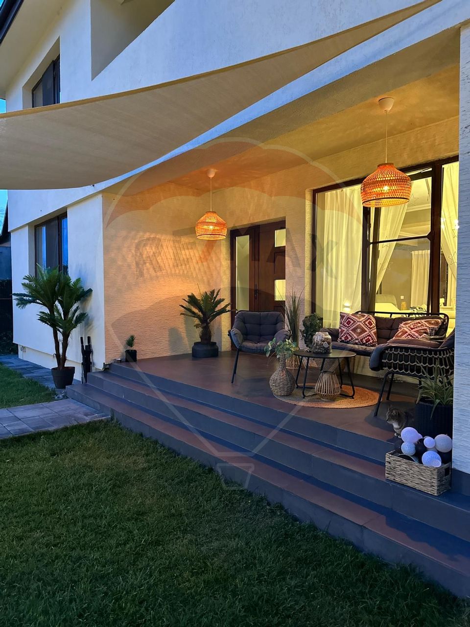 5-room house / villa for sale in Afumati