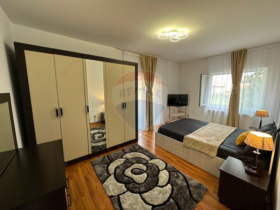 Apartament cu 3 camere de închiriat în Andrei Mureșanu