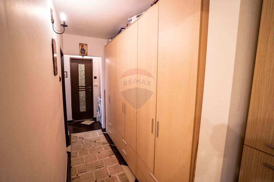 Apartament cu 3 camere de vânzare în zona Obcini