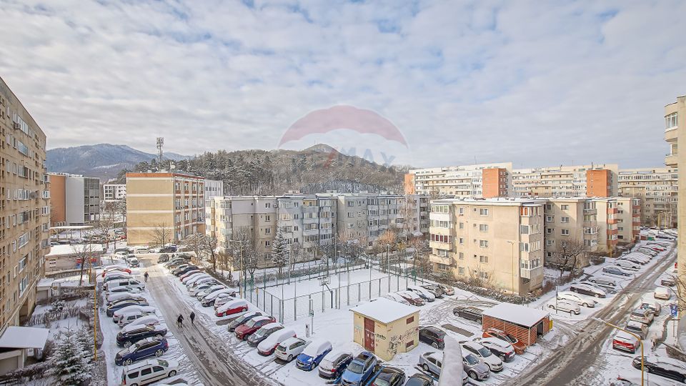 Apartament cu 2 camere de vânzare în zona Judetean