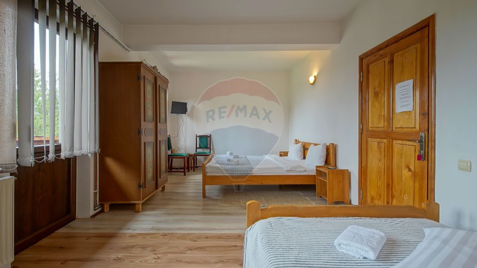 Vilă S+P+E+M | 878 mp utili | teren 1.404 mp | în Poiana Brașov