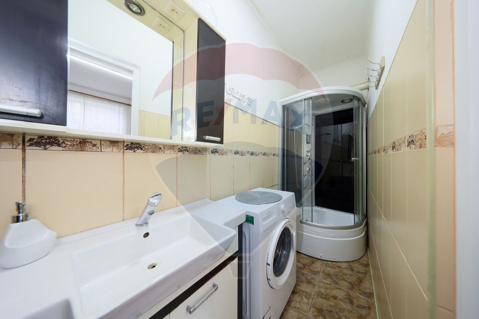 Casă 6 camere și teren 1200 mp