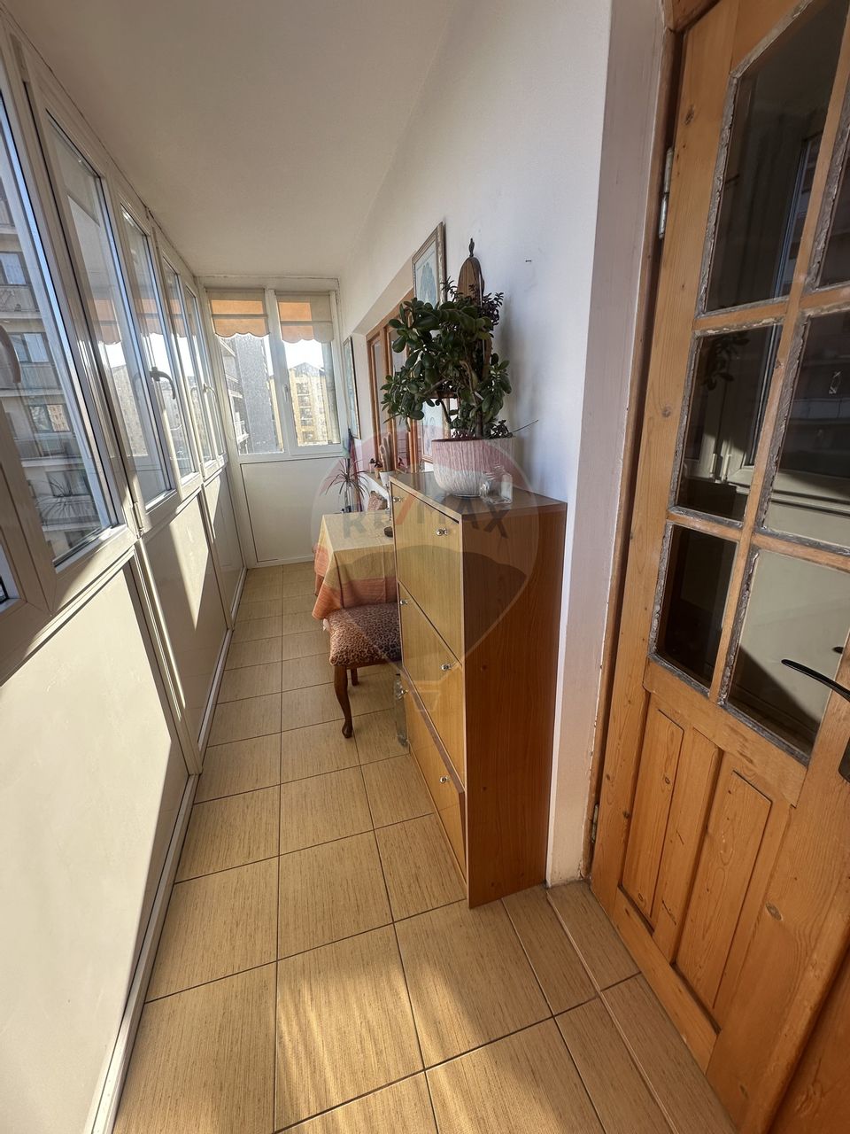 Apartament cu 2 camere de închiriat