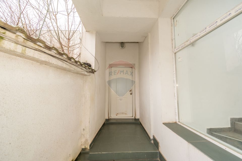 Parter de vila / casa 3 camere, curte Ferdinand Foisor