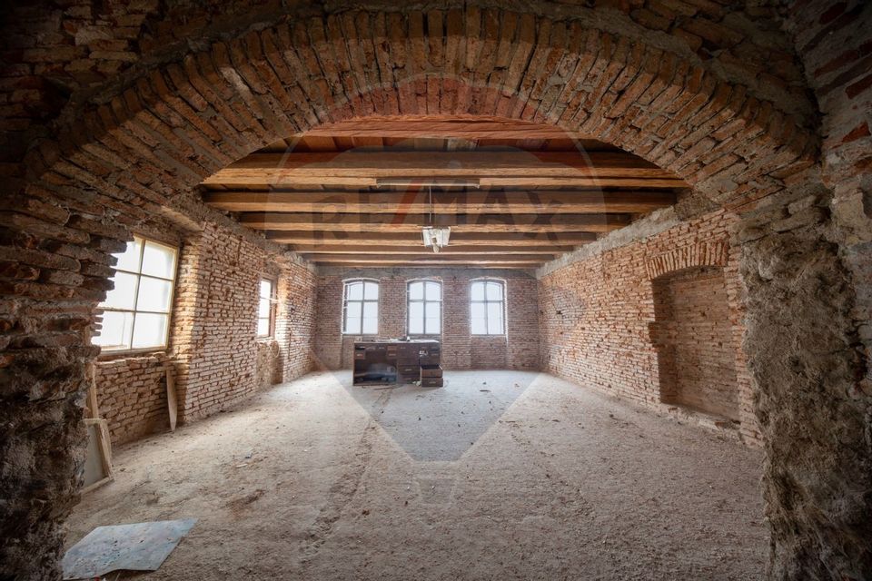 Casă săsească pregătită pentru renovare, Rasnov!