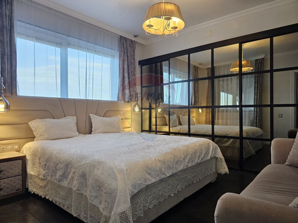 Inchiriere penthouse superfinisat cu 3 camere in zona Centrala