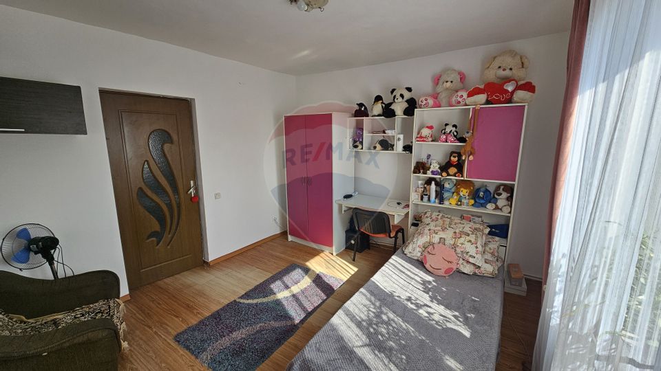 Casă / Vilă Bariera Valcii