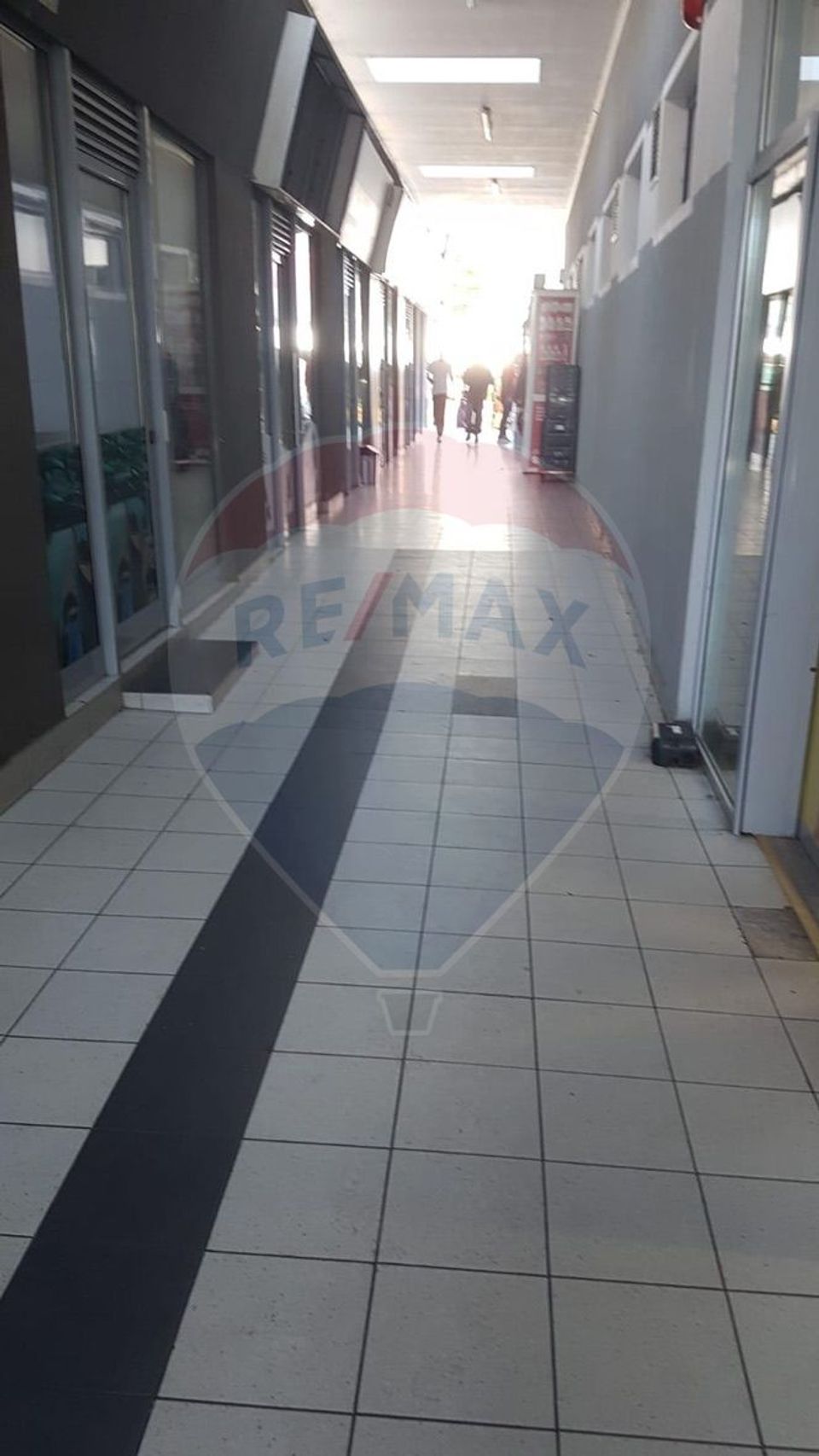 INCHIRIERE Spatiu comercial in Piata Domenii