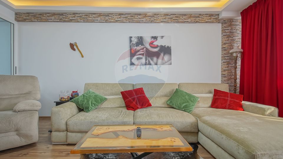 3 room Apartment for sale, Tractorul area