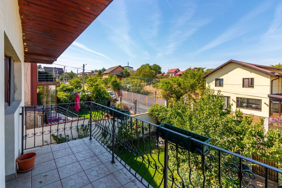 Casă / Vilă cu 5 camere de vânzare Popesti-Leordeni