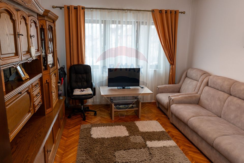 5 room House / Villa for sale, Periferie area
