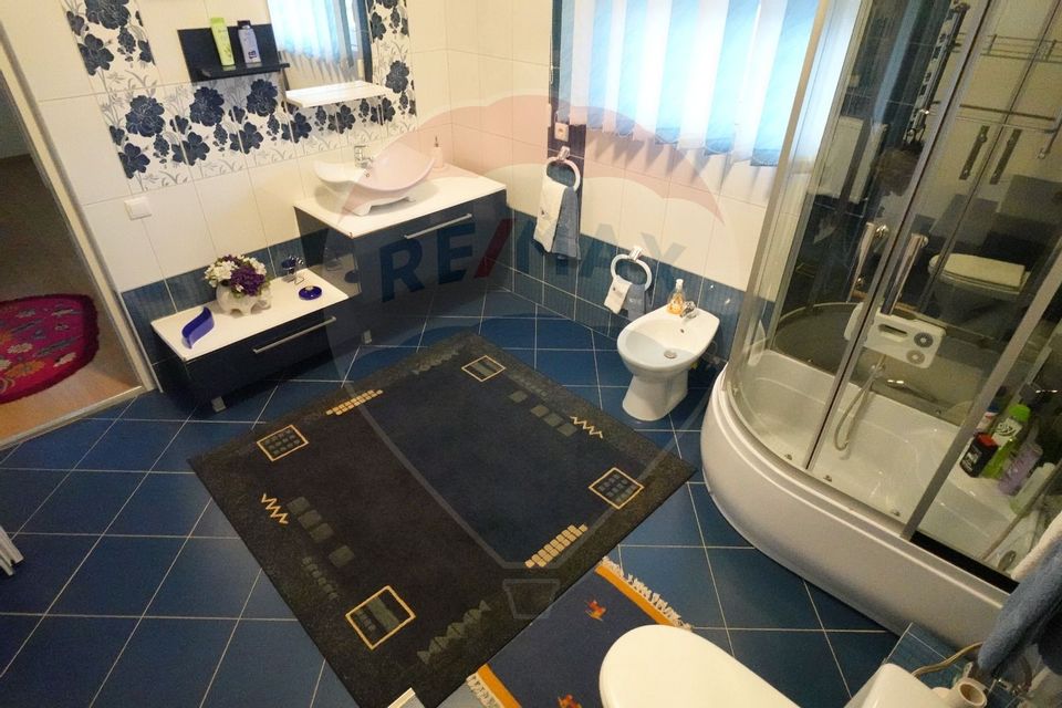 11 room House / Villa for sale