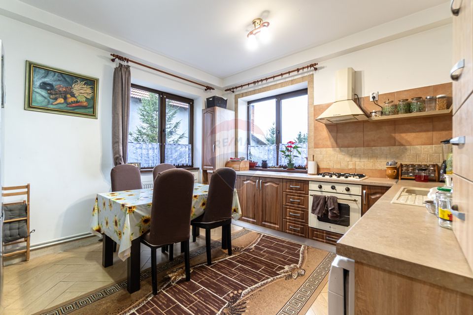 Vila cu 8 camere, 7150 mp teren intravilan I OZUN, COVASNA| COMISION 0