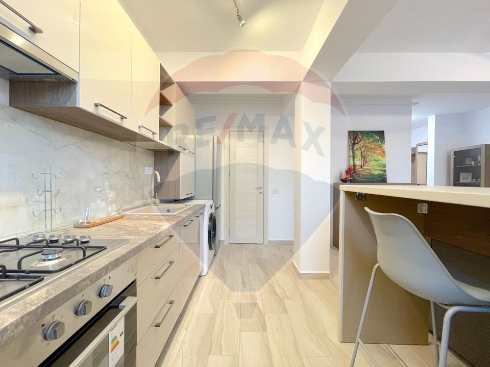 2 room Apartment for rent, Tractorul area