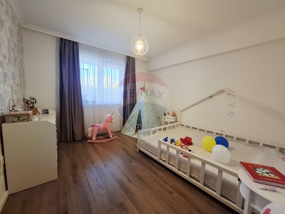 Apartament de închiriat cu 3 camere - Calea Șurii Mici