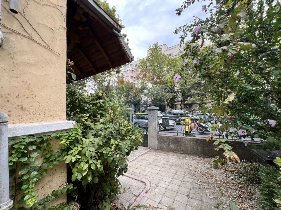 Casă interbelică de închiriat – Str. Barbu Văcărescu nr. 33