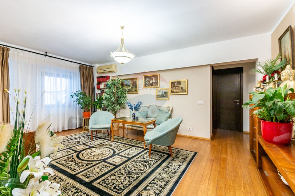 Apartament de vanzare, 3 camere la Piata Unirii, 2x parcare, metrou