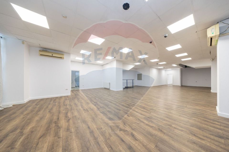 537sq.m Commercial Space for sale, Vlahuta area