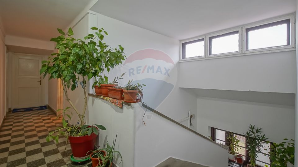 Cameră de închiriat, zona Piața Astra – liniște și confort