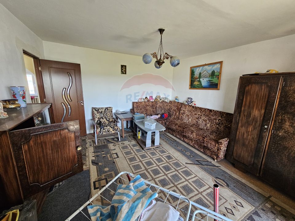 Apartament cu 3 camere de vânzare în Turda lângă Calea Victoriei