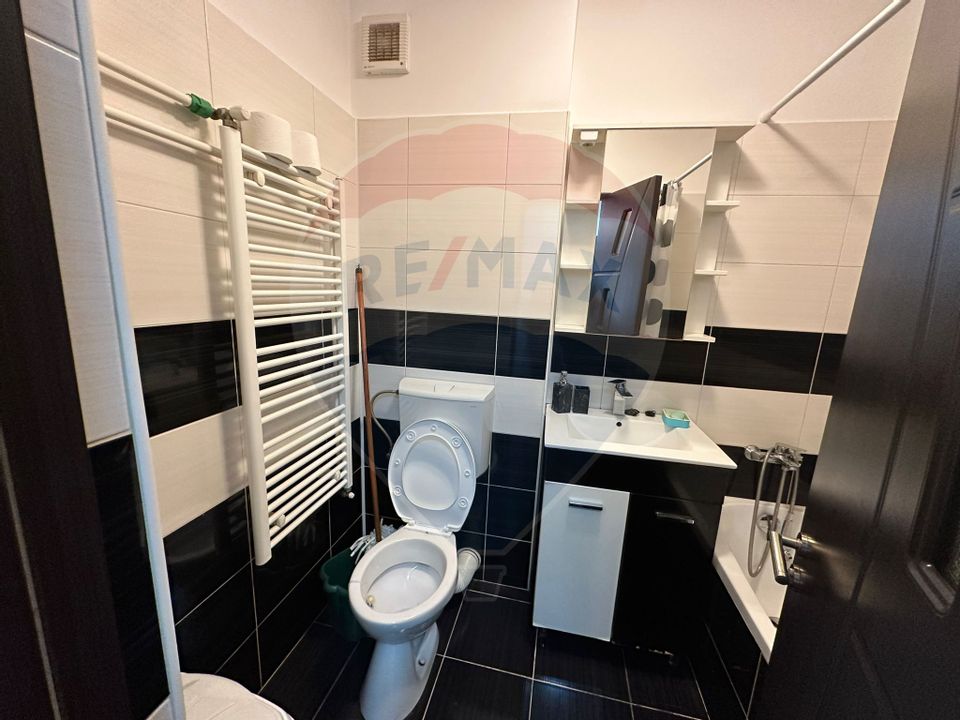 Garsoniera de inchiriat in Titan