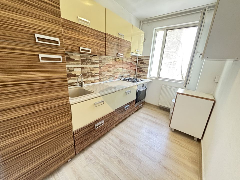 Apartament cu 2 camere de vânzare în zona Drumul Taberei