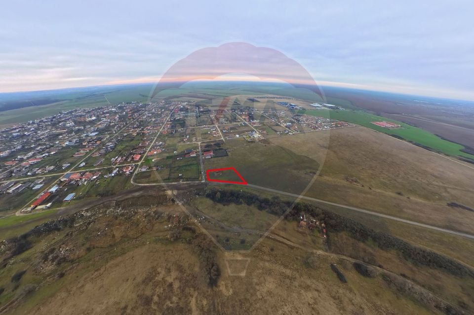 Land 2,651sqm Frumuseni / None