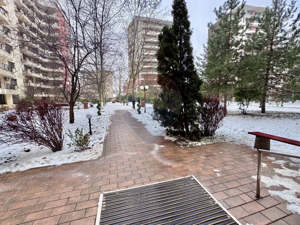 5 room Apartment for sale, Stefan cel Mare area