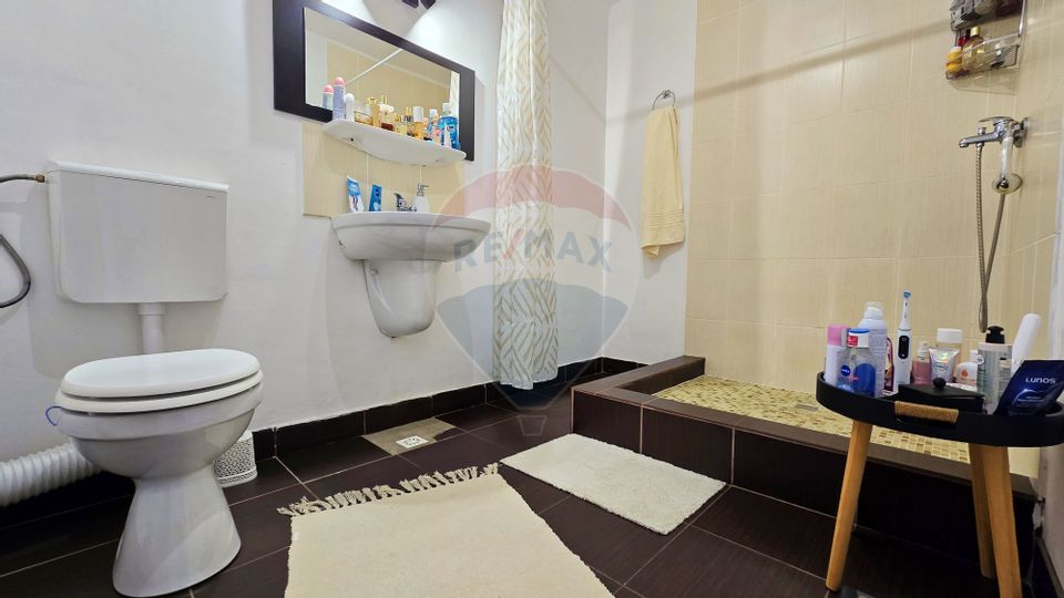 Apartament  de vanzare 2 camere,  zona Spitalul de Urgenta  Floresti