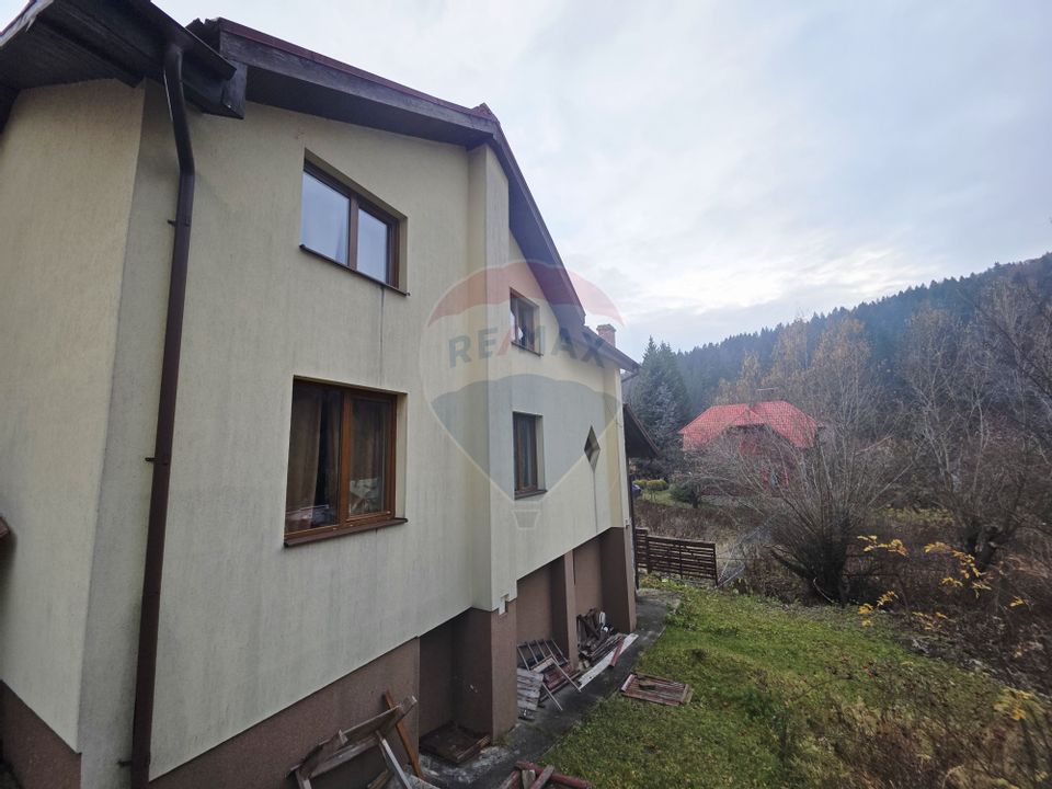 Casa /Vila de vanzare in Durau