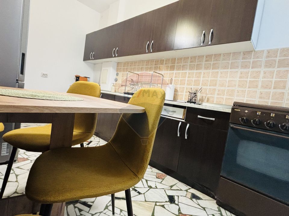 Apartament cu 3 camere de închiriat Eminescu Dacia