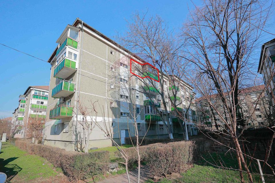 3 room Apartment for sale, Decebal area