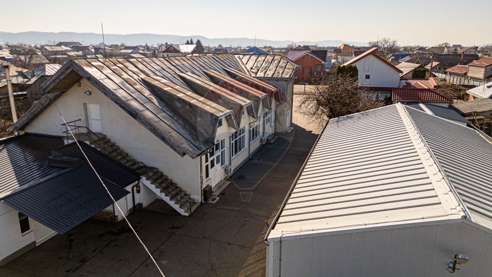 940sq.m Commercial Space for rent, Serbanesti area