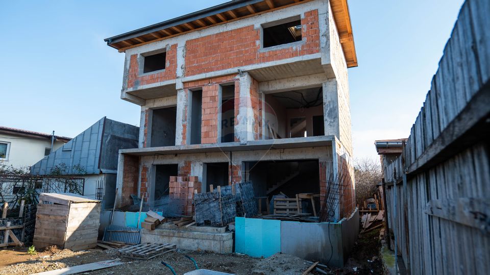 Vanzare casa noua cu parter, etaj si mansarda, Pantelimon - Central