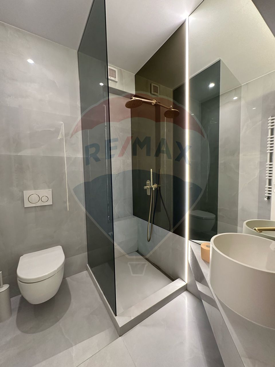 3 room Apartment for rent, Pipera area