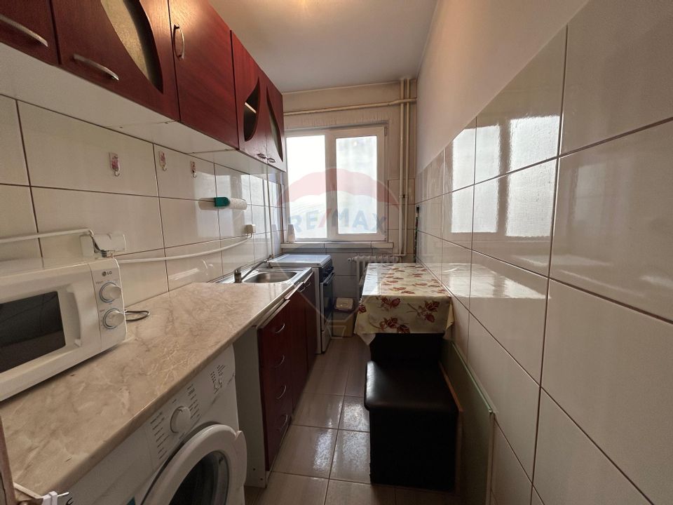 2 room Apartment for sale, Craiovita Noua area