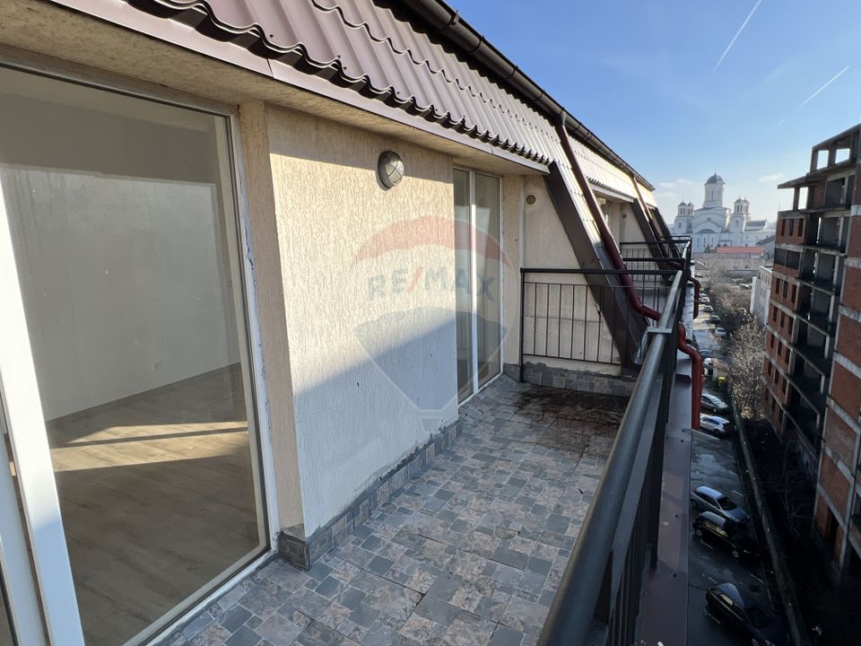 La inchiriat apartament 3 camere si parcare in Voluntari